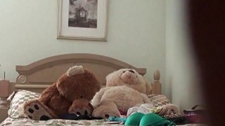 一排小姐姐！挑选人气最高的操！奇怪形状大屌男，各种姿势爆操，旁边还有解说，人妖加入卖力干